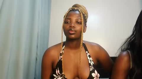 Lola online show from 10/20/25, 07:25