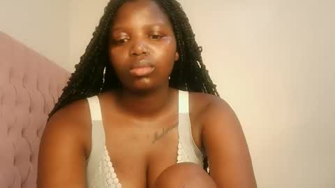 Snapshot of kinky_lola1 chatting on 03/03/26, 07:47 Lola online show from 03/03/26, 07:47