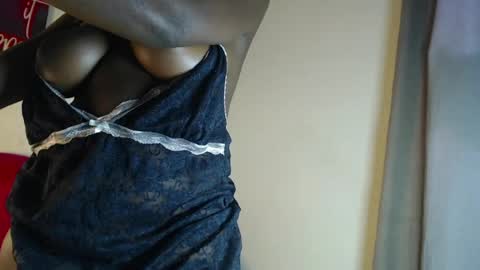 Snapshot of kinky_me1 chatting on 04/05/26, 10:01 princess online show from 04/05/26, 10:01