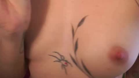 Snapshot of kinky_mj chatting on 10/01/25, 09:43 Mary your fav curly girl online show from 10/01/25, 09:43