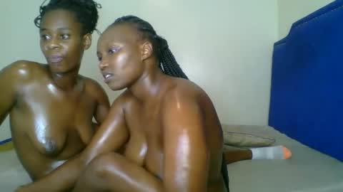 Snapshot of kinky_roey chatting on 02/22/25, 04:40 kinky_roey online show from 02/22/25, 04:40