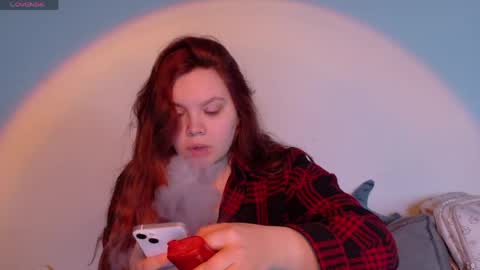 Snapshot of kinky_shark chatting on 04/28/26, 04:28 Alex online show from 04/28/26, 04:28