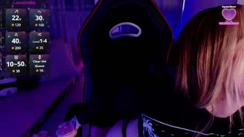 Snapshot of kinkydoll_ chatting on 02/23/26, 09:12 Sara online show from 02/23/26, 09:12