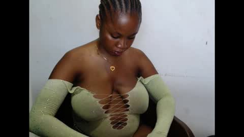 Snapshot of kinkyjuicexx chatting on 03/26/26, 12:44 kinkyjuicexx online show from 03/26/26, 12:44