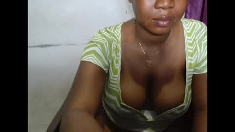 Snapshot of kinkyjuicexx chatting on 03/29/26, 10:32 kinkyjuicexx online show from 03/29/26, 10:32