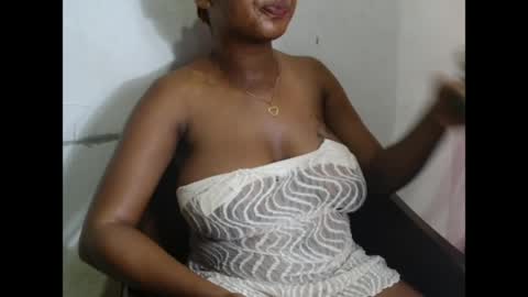 Snapshot of kinkyjuicexx chatting on 04/06/26, 10:22 kinkyjuicexx online show from 04/06/26, 10:22