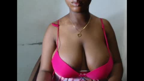 Snapshot of kinkyjuicexx chatting on 04/20/26, 10:33 kinkyjuicexx online show from 04/20/26, 10:33