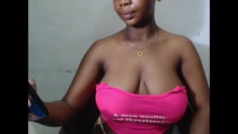 Snapshot of kinkyjuicexx chatting on 05/05/26, 10:56 kinkyjuicexx online show from 05/05/26, 10:56