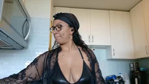 Snapshot of kinkykatt557616 chatting on 05/31/26, 06:20 kinkykatt557616 online show from 05/31/26, 06:20