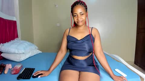 Snapshot of kinkylyla chatting on 02/09/26, 06:50 Kinky online show from 02/09/26, 06:50