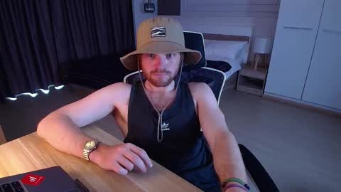 Snapshot of kinkypumpkin chatting on 03/20/26, 05:34 Kenny online show from 03/20/26, 05:34