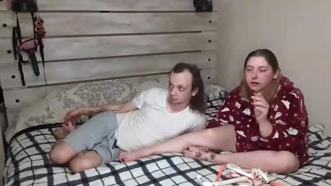 Snapshot of kinkyqueenandpet95 chatting on 03/11/26, 02:06 kinkyqueenandpet95 online show from 03/11/26, 02:06