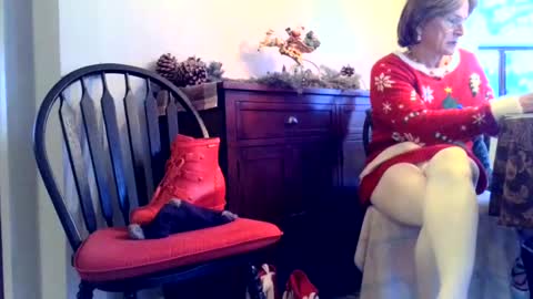KinkySneakerGirl online show from 12/19/25, 12:28