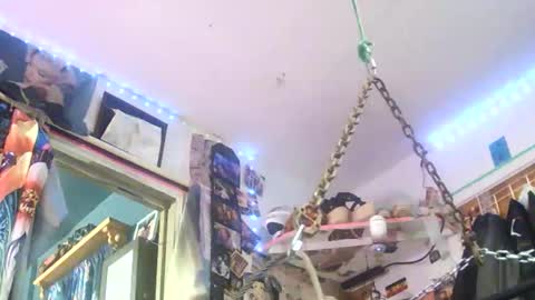 Snapshot of kinkyteam6969 chatting on 01/13/26, 10:31 kinkyteam6969 online show from 01/13/26, 10:31