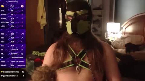 kinkywolf87 online show from 11/14/25, 07:29