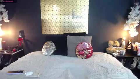 kinkyy_mom online show from 02/17/26, 04:24