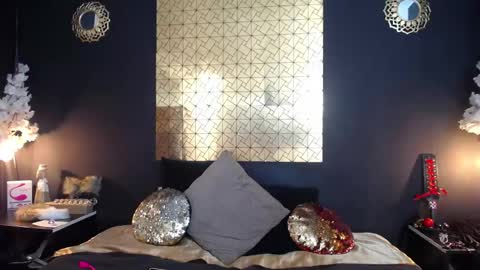 Snapshot of kinkyy_mom chatting on 04/10/26, 03:28 kinkyy_mom online show from 04/10/26, 03:28