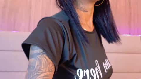 KiO online show from 11/21/25, 04:11