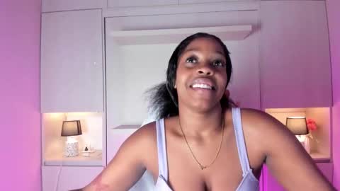 Snapshot of kiomarabaker chatting on 11/15/25, 12:02 M A R A online show from 11/15/25, 12:02