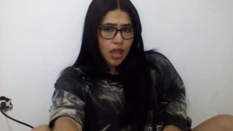 kion_and_valu online show from 09/19/25, 03:34