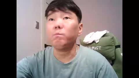 Snapshot of kioto795 chatting on 01/18/26, 05:22 kioto795 online show from 01/18/26, 05:22