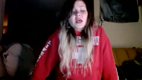 Snapshot of kipsy420 chatting on 02/19/26, 08:10 Kipsy Rose online show from 02/19/26, 08:10