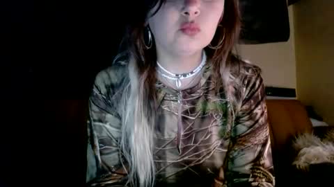 Snapshot of kipsy420 chatting on 04/20/26, 07:22 Kipsy Rose online show from 04/20/26, 07:22