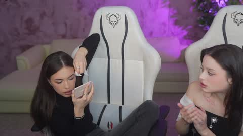 Sweet girls online show from 03/08/25, 08:33