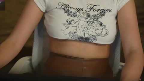 Snapshot of kira0541 chatting on 01/13/26, 08:58 Sweet girls online show from 01/13/26, 08:58