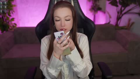 Snapshot of kira0541 chatting on 02/01/26, 11:47 Sweet girls online show from 02/01/26, 11:47