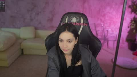 Snapshot of kira0541 chatting on 04/28/26, 04:17 Sweet girls online show from 04/28/26, 04:17