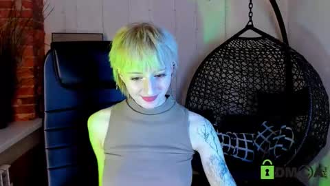 Snapshot of kira__cutie chatting on 03/08/26, 02:04 Kira online show from 03/08/26, 02:04