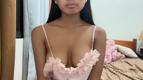 kira_danaya online show from 05/26/26, 05:20