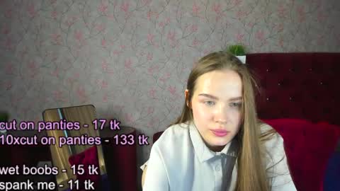 Kira online show from 06/10/26, 09:41