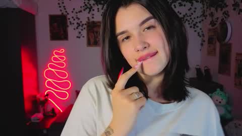 Kira VanKick online show from 10/29/25, 04:42