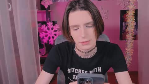 Snapshot of kira_long chatting on 01/07/26, 08:28 MADI online show from 01/07/26, 08:28