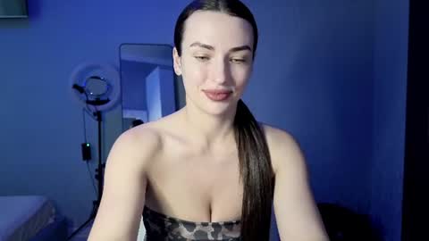 Snapshot of kira_love1 chatting on 06/10/26, 07:51 Kira love1 online show from 06/10/26, 07:51