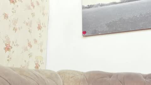 kira online show from 02/20/25, 06:02