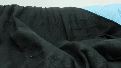 kira online show from 03/12/25, 03:18