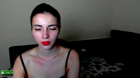 Snapshot of kira_moon_1 chatting on 12/07/24, 11:12 Kira online show from 12/07/24, 11:12