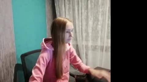 kira_morekiss online show from 10/04/25, 05:22