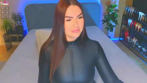 Snapshot of kira_sexxx chatting on 05/24/26, 07:30 Kira online show from 05/24/26, 07:30