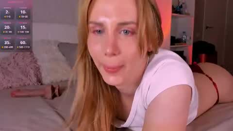 Snapshot of kira_sunrise chatting on 07/17/26, 03:02 Kira online show from 07/17/26, 03:02
