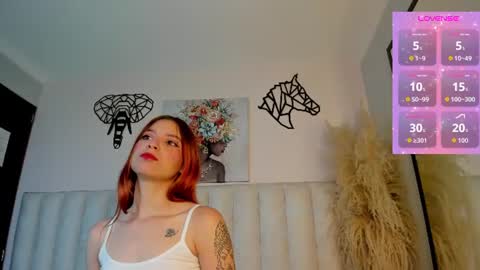 Snapshot of kira_venom chatting on 06/17/26, 12:29 Kira online show from 06/17/26, 12:29