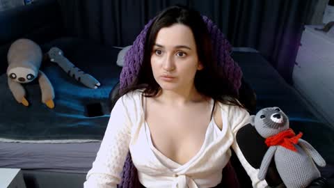 Kira  follow me  online show from 01/08/25, 10:16