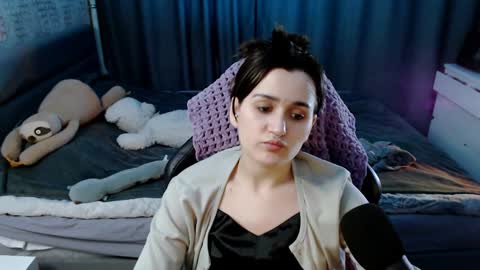 Kira  follow me  online show from 02/02/25, 01:45