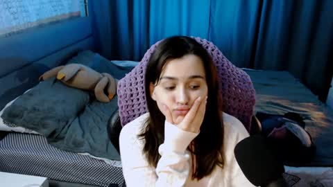 Kira  follow me  online show from 02/06/25, 03:48