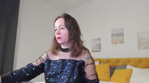 Snapshot of kiraadamss chatting on 11/26/25, 01:17 kiraadamss online show from 11/26/25, 01:17