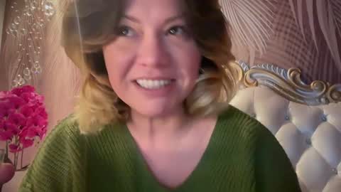 KiraDivine online show from 02/11/26, 02:22