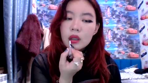 Kira online show from 11/07/25, 08:09